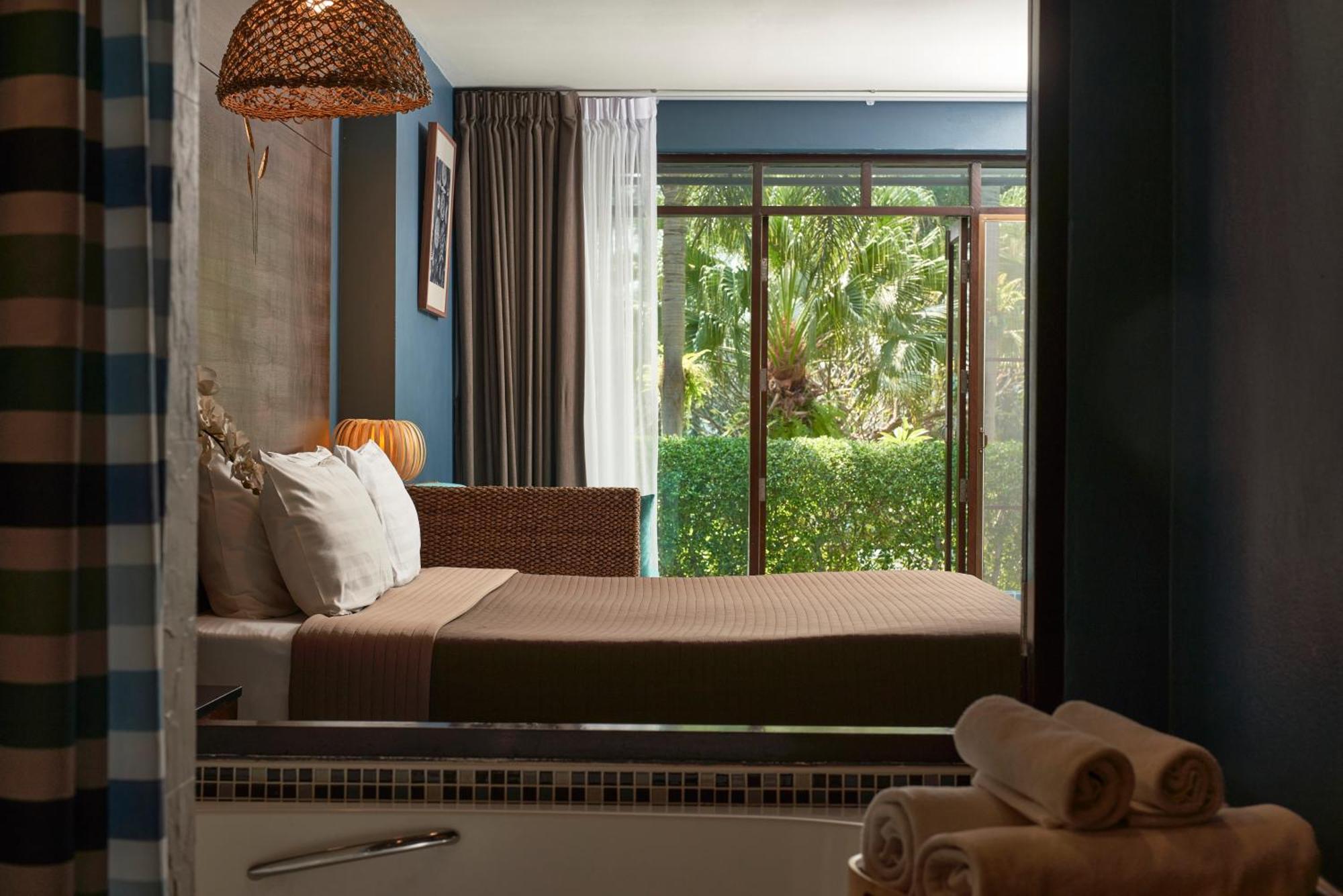 The Bihai Hua Hin Exterior photo