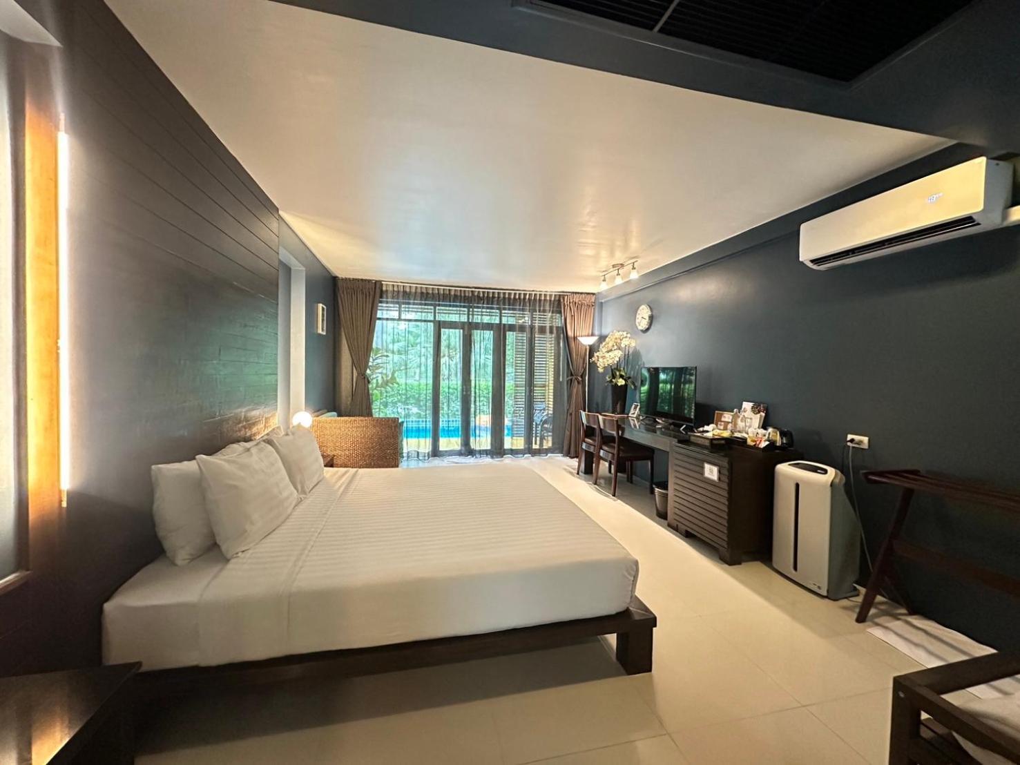 The Bihai Hua Hin Exterior photo